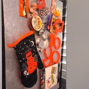 Bundle of Halloween Baking Items